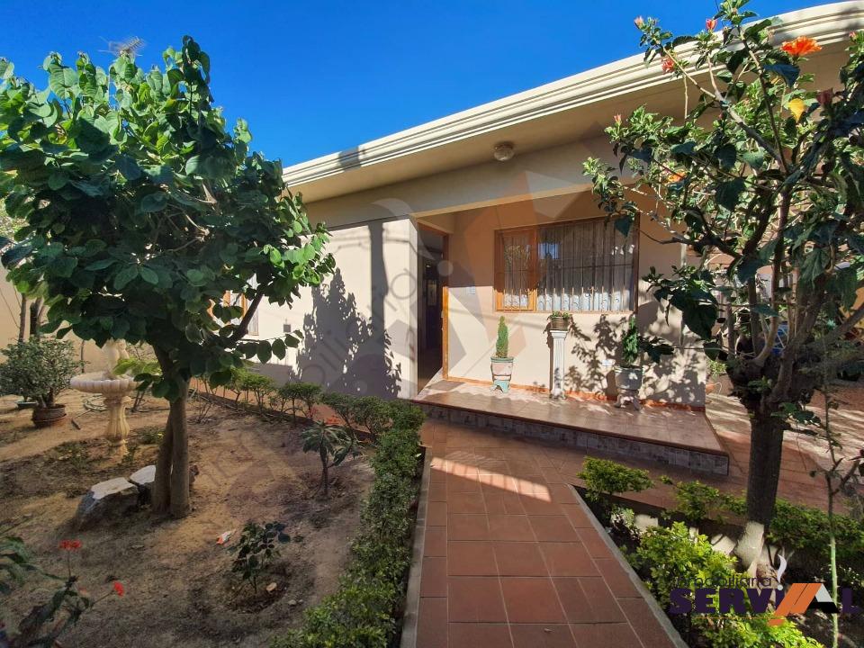 Casa CASA EN VENTA CON DEPARTAMENTO AUXILIAR INMEDIACIONES DEL KM 5 AV. CIRCUNVALACIÓN Foto 4