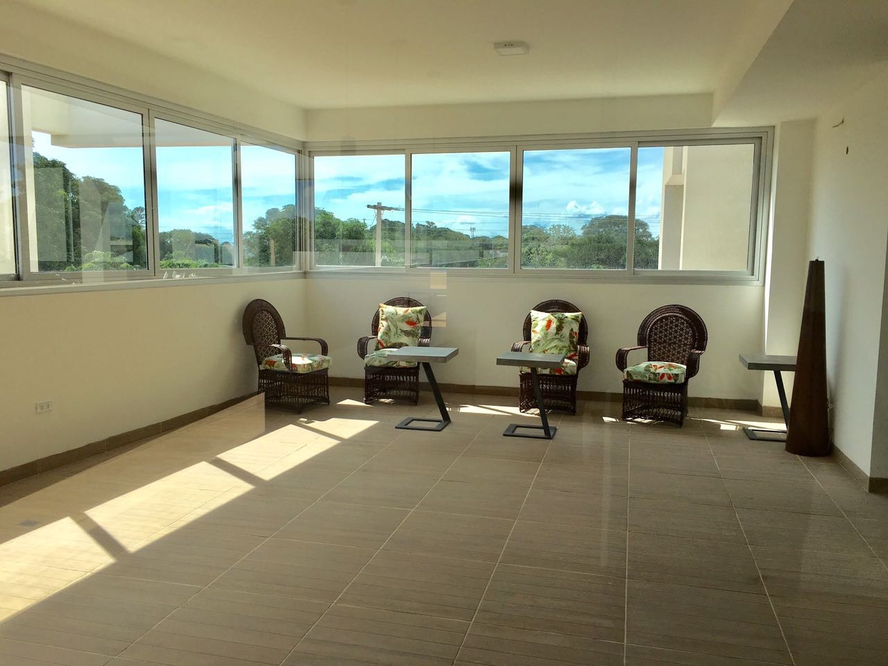 Departamento en Entre 6to y 7mo anillo Norte en Santa Cruz de la Sierra 3 dormitorios 2 baños  Foto 7