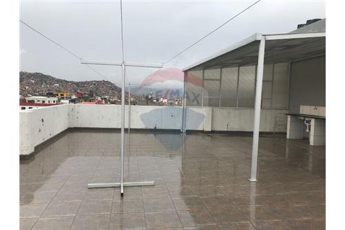 Departamento en VentaAv. Ayacucho 10 dormitorios 3 baños 1 parqueos Foto 7