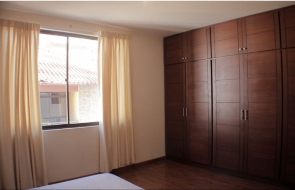Departamento en Aranjuez en Cochabamba 3 dormitorios 4 baños 1 parqueos Foto 2