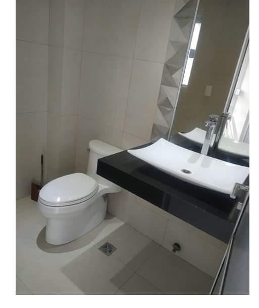 En Alquiler a $us 5,000 Foto 6