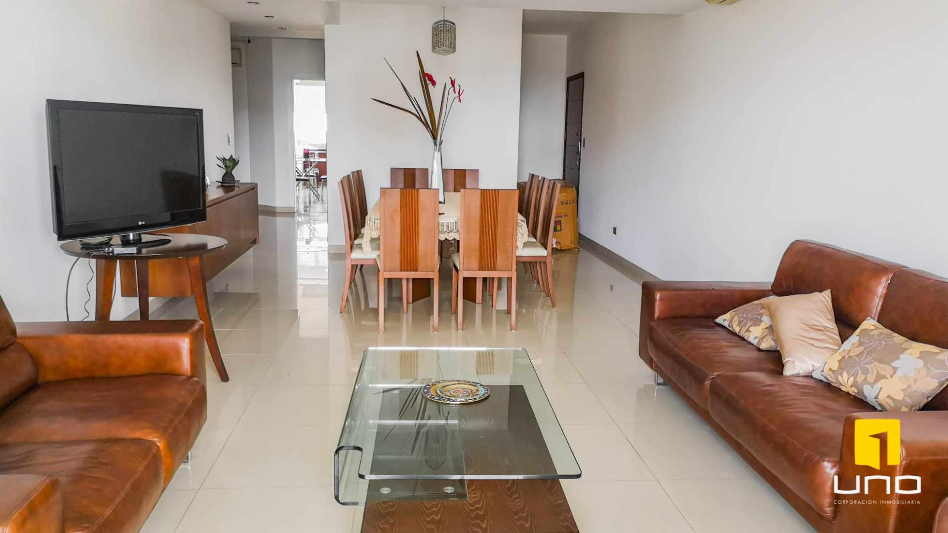 Departamento en VentaVENDO O PERMUTO POR CASA  3 dormitorios 4 baños 2 parqueos Foto 7