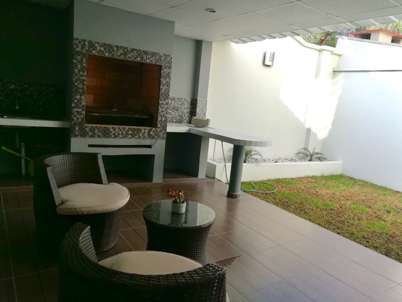 Casa Condominio Hacienda Santa María- Av. Villazon Km. 2 1/2 zona El Castillo a cuadras de Nuevo Hipermaxi Foto 4