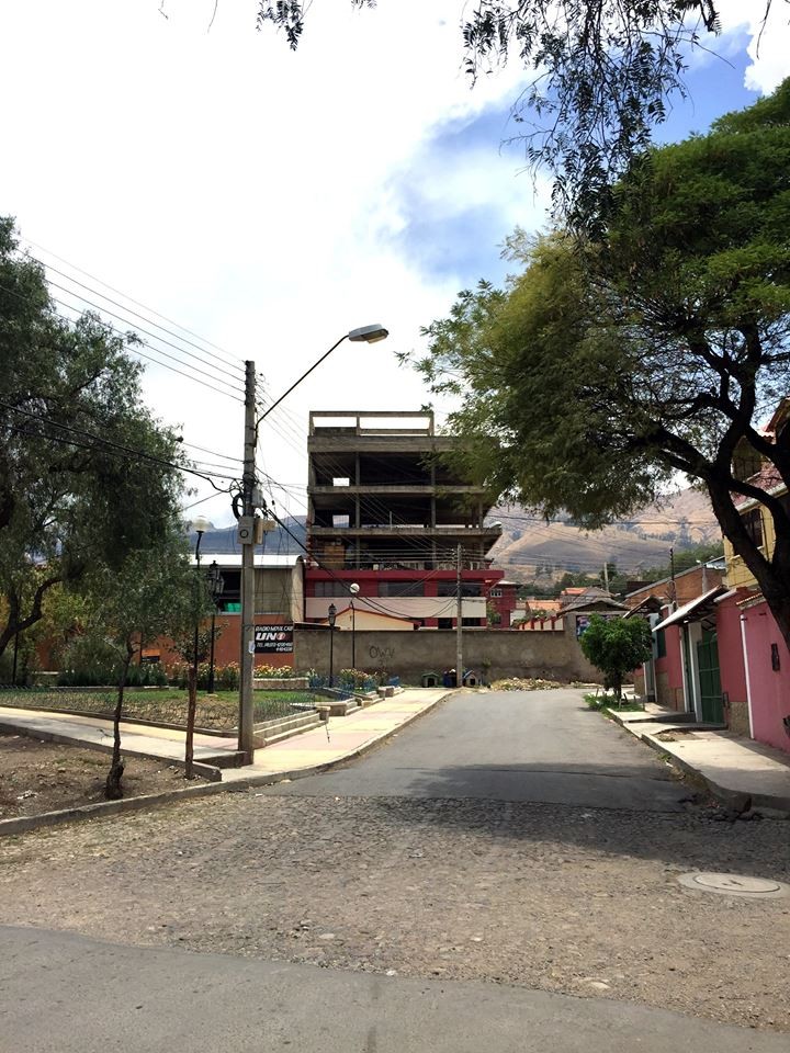 Edificio en Tupuraya en Cochabamba 2 dormitorios 2 baños 3 parqueos Foto 6