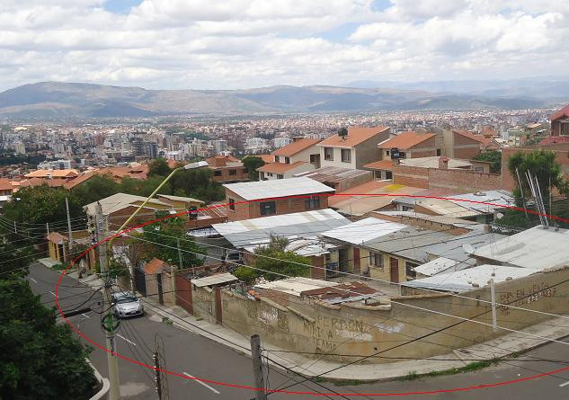 Terreno Casa como lote en venta en la mejor zona de Cochabamba Alto Queru Queru calle Junquillos esq Flor de Romero a 2 cuadras de las lomas de aranjues Foto 1