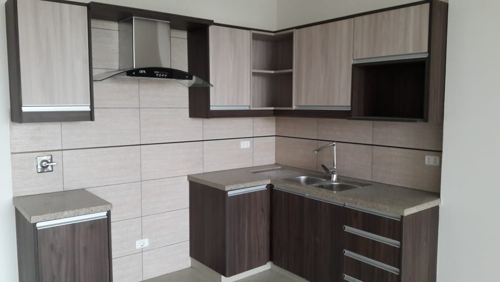 Departamento en AlquilerCONDOMINIO TORRES SOLARIS - entre Av. Roca y Coronado y Av. Pirai 3 dormitorios 2 baños 1 parqueos Foto 3