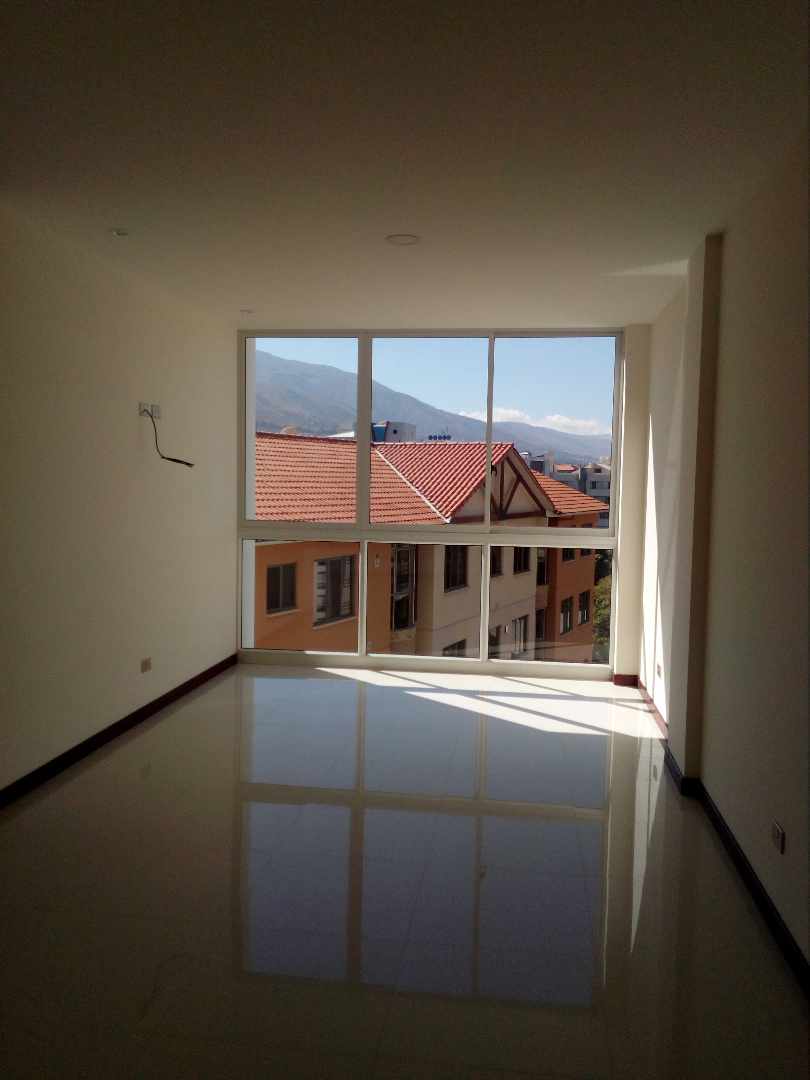 Departamento en Cala Cala en Cochabamba 2 dormitorios 2 baños 1 parqueos Foto 6