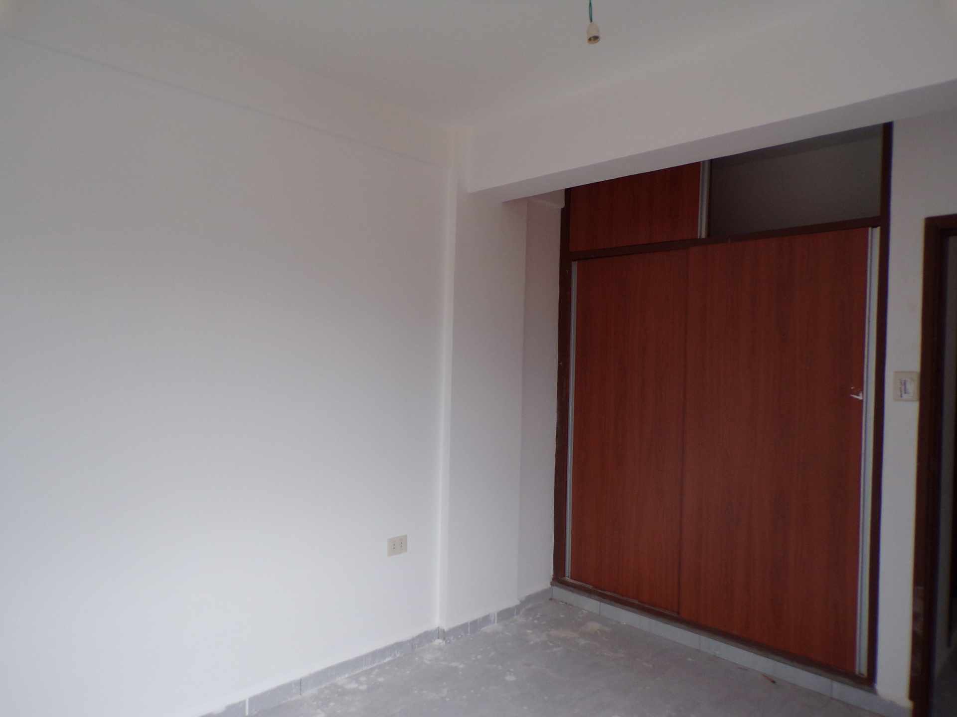 En Alquiler a $us 400 Foto 2