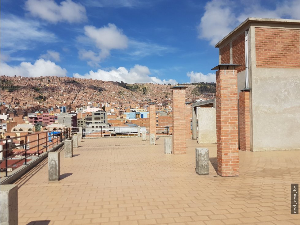 Departamento en San Pedro en La Paz   14 parqueos Foto 3