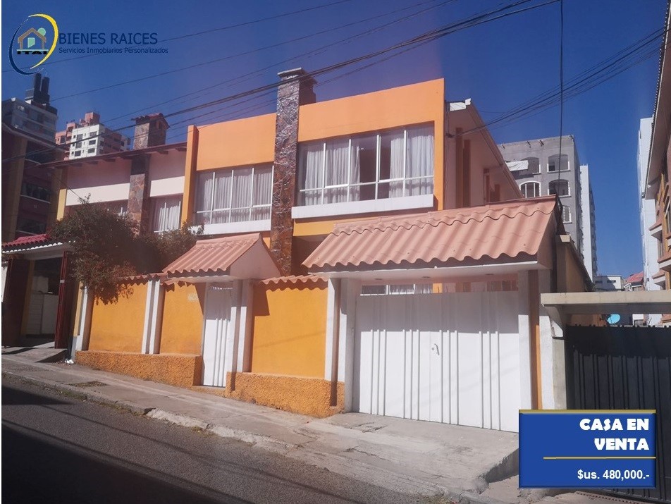 Casa en Calacoto en La Paz 4 dormitorios 3 baños 2 parqueos Foto 1