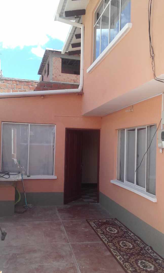 Casa en Chasquipampa en La Paz 8 dormitorios 2 baños  Foto 9