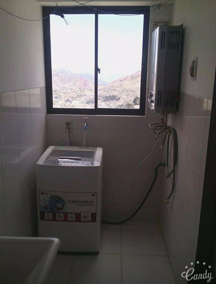 Departamento en San Jorge en La Paz 2 dormitorios 3 baños 1 parqueos Foto 11