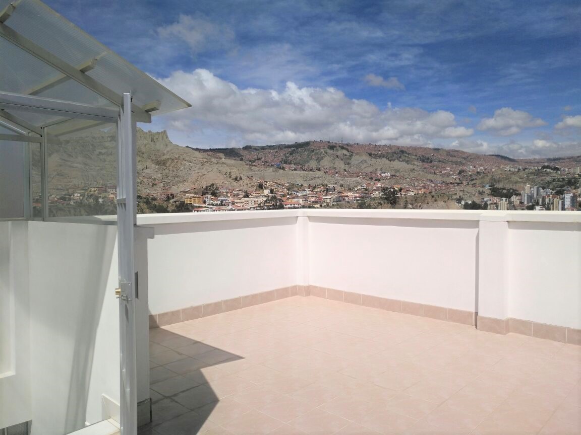 Casa en AlquilerBella Vista, La Paz Bolivia 5 dormitorios 4 baños 1 parqueos Foto 5