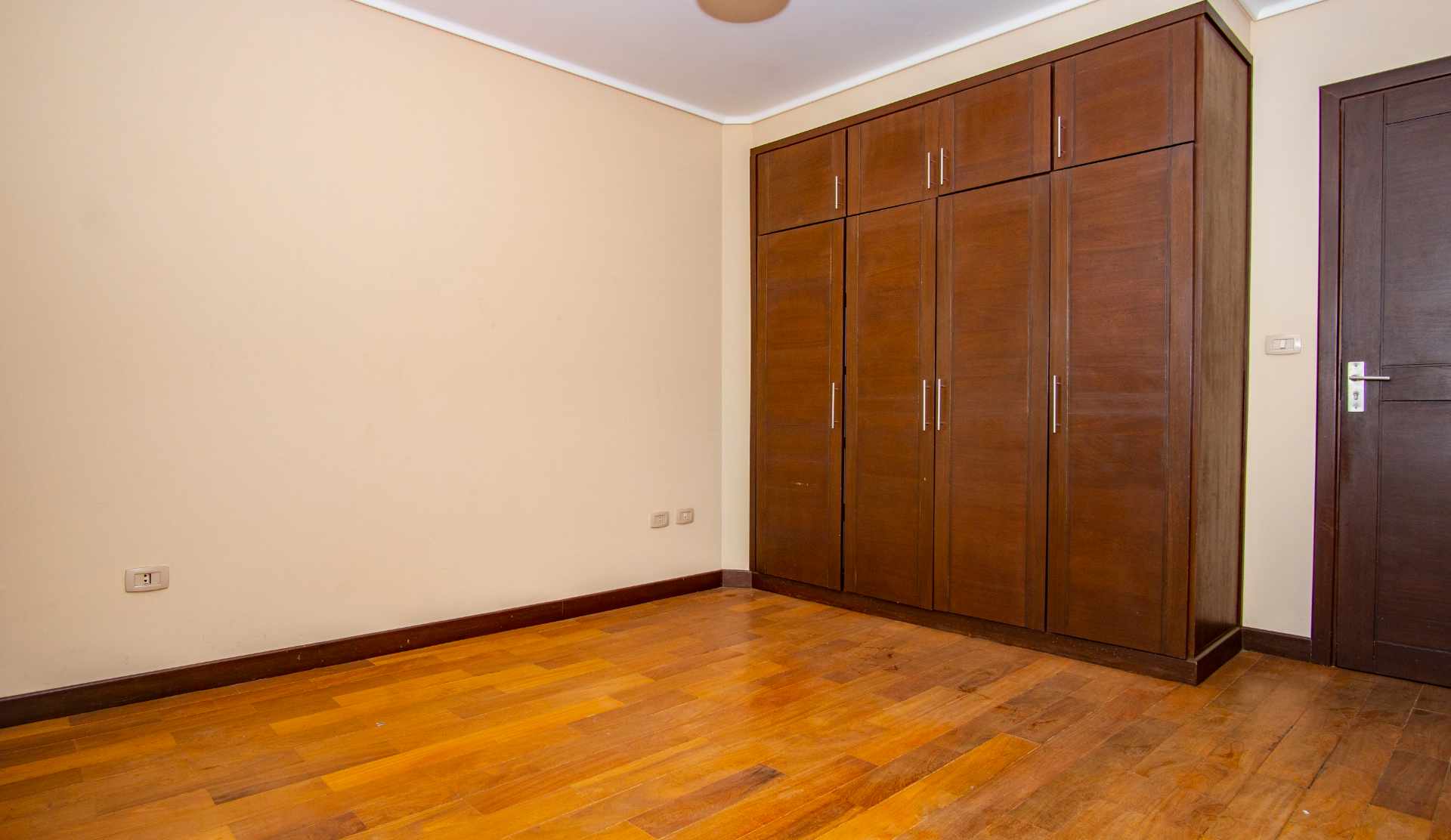 Departamento C. J.N. Rosales (Universidad Catolica Norte) Foto 4