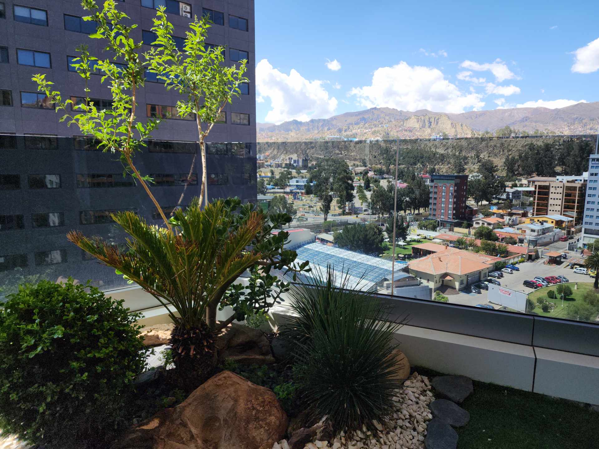 Departamento en Calacoto en La Paz 3 dormitorios 5 baños 1 parqueos Foto 3