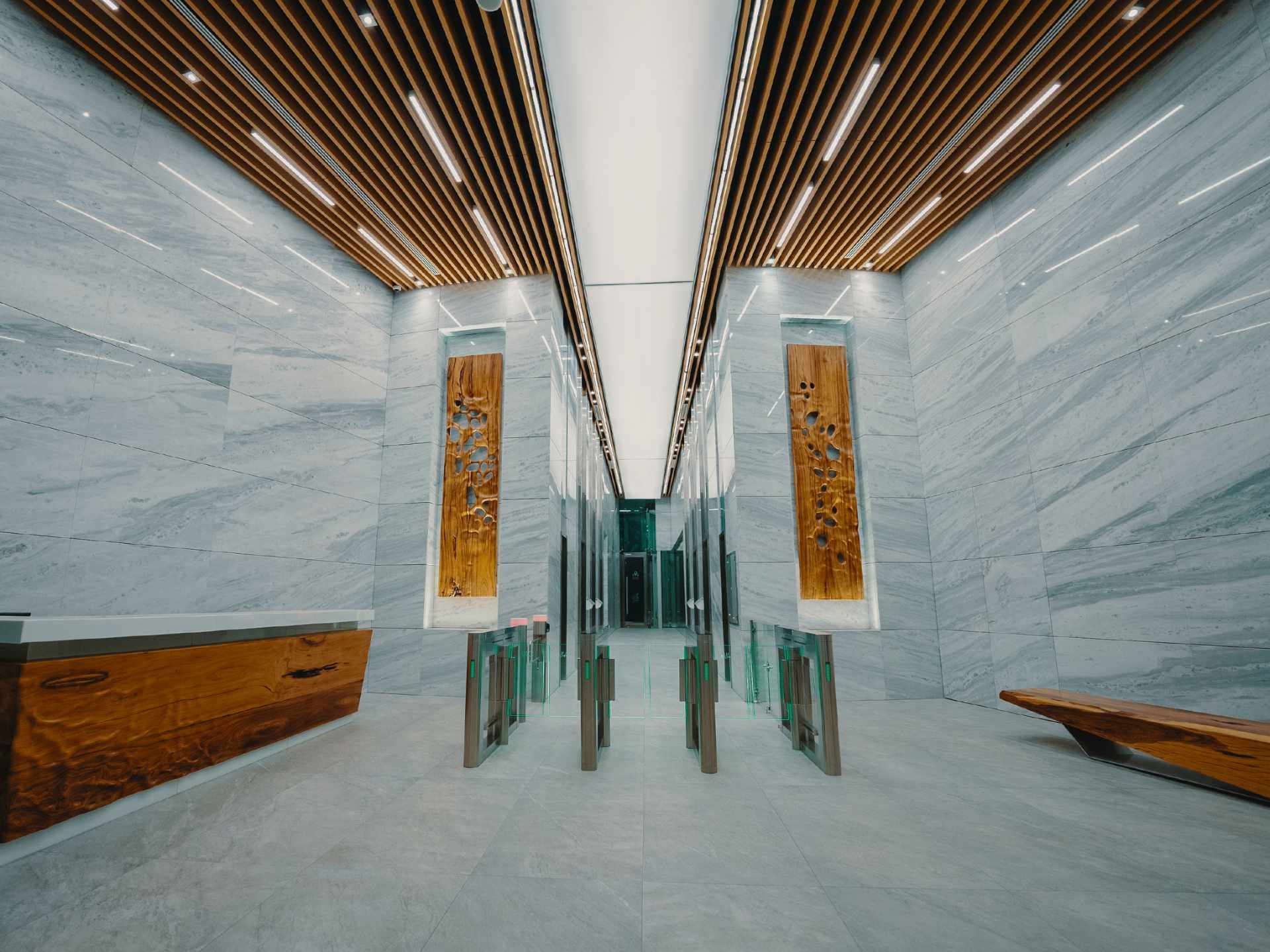 Oficina en Equipetrol en Santa Cruz de la Sierra 1 dormitorios 1 baños 4 parqueos Foto 3