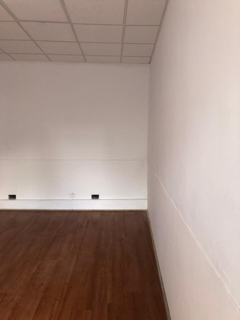 Local comercial en Sopocachi en La Paz  1 baños  Foto 4