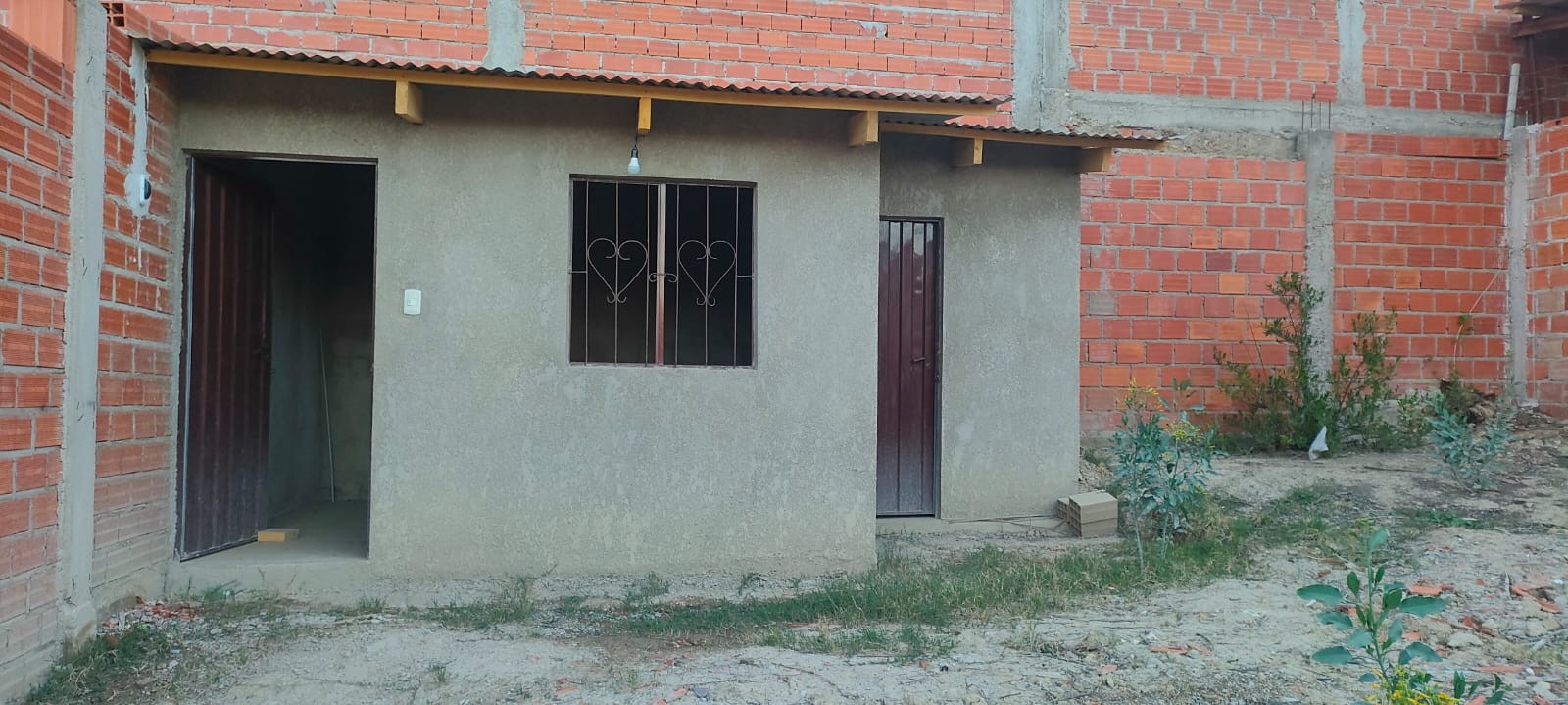 Terreno Tarija, Barrio San Bernardo, Av. La Paz a media cuadra antes de llegar a la Av. Nestor Paz, zona Campo Ferial Tarija. Foto 4