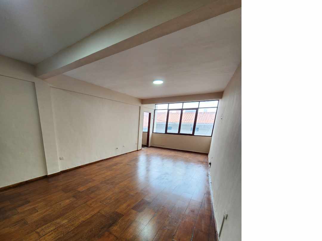 Edificio en VentaCalle Independencia Edificio en venta  3 dormitorios 4 baños  Foto 4