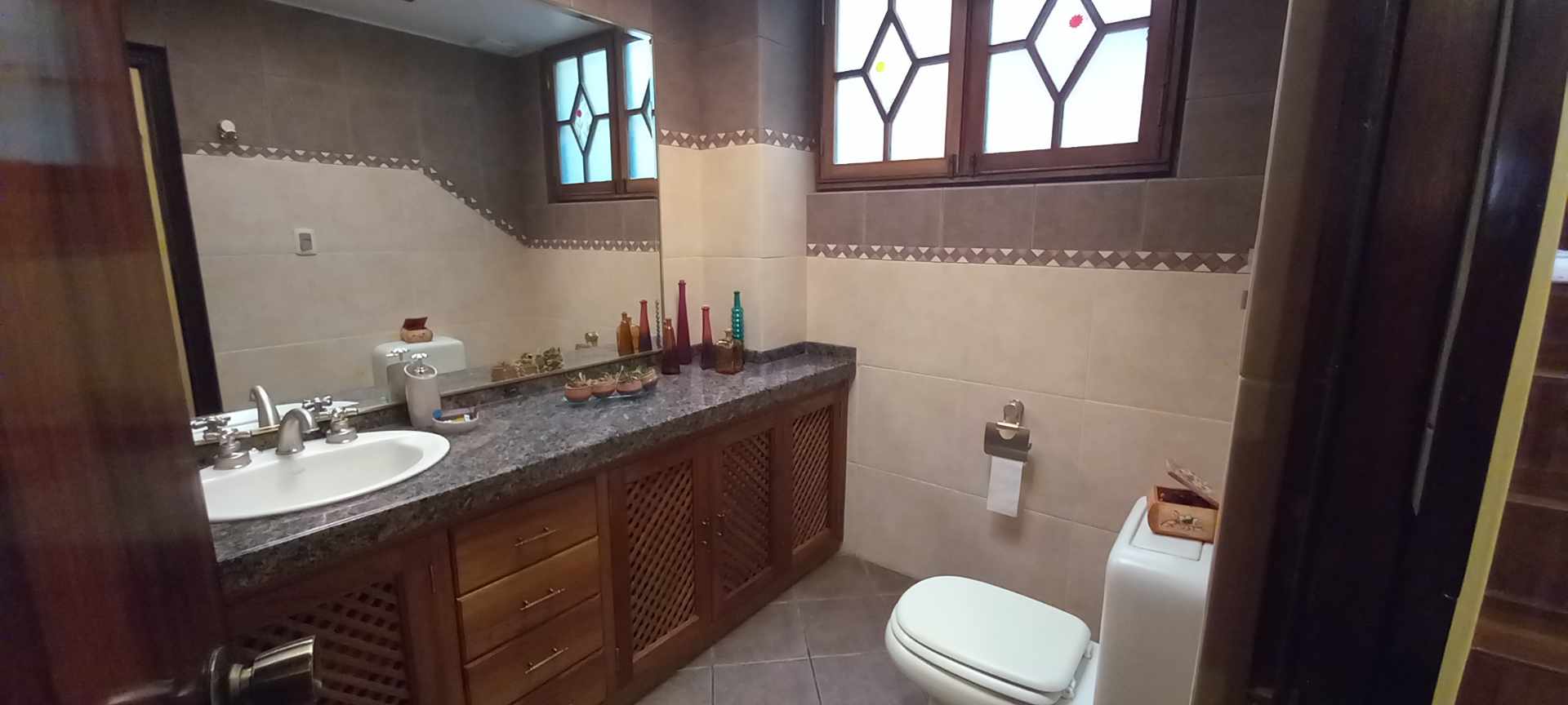 Casa en VentaSopocachi, Plaza Adela Zamudio 9 dormitorios 5 baños 2 parqueos Foto 12