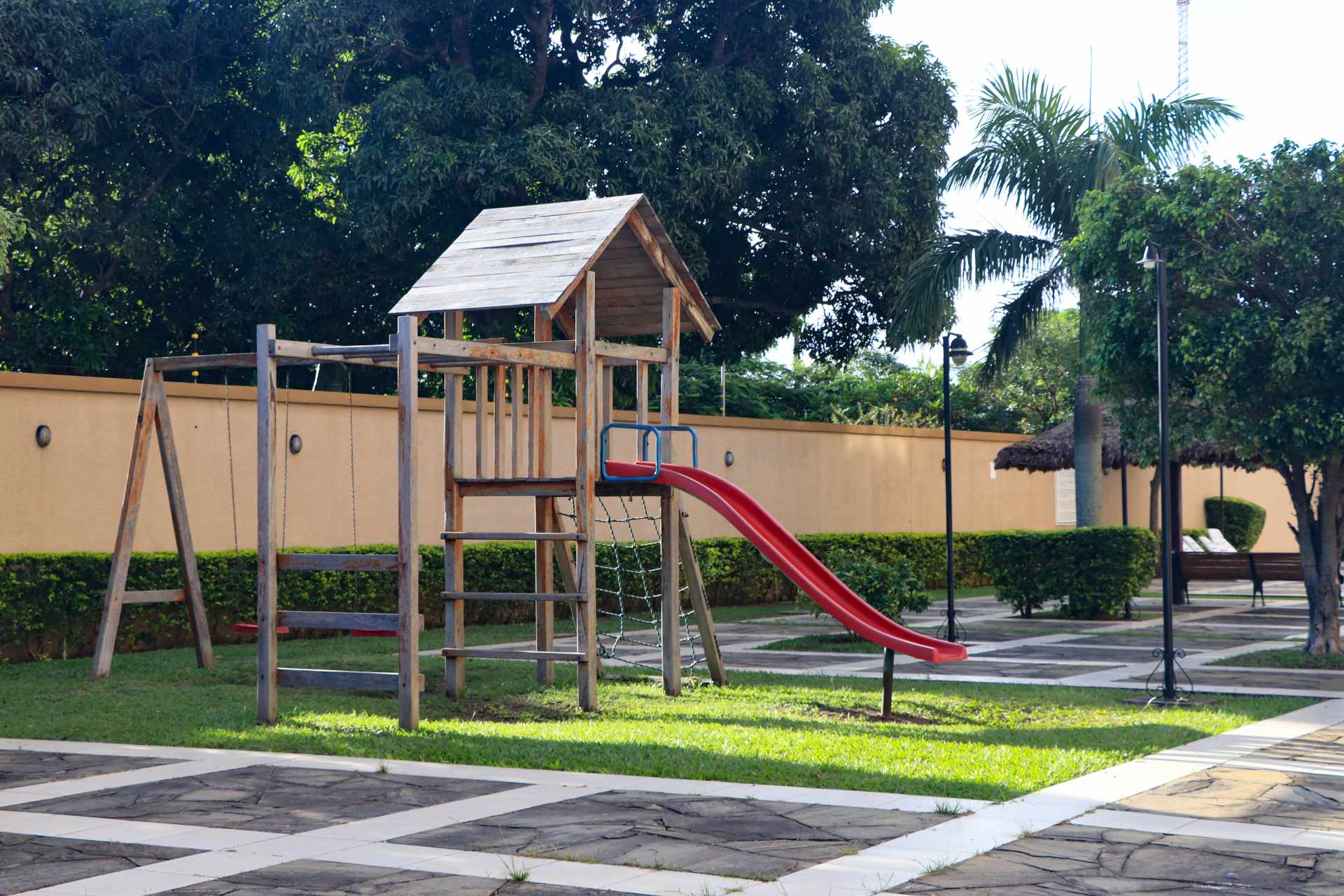 Departamento en Entre 2do y 3er anillo Norte en Santa Cruz de la Sierra 3 dormitorios 3 baños 1 parqueos Foto 21