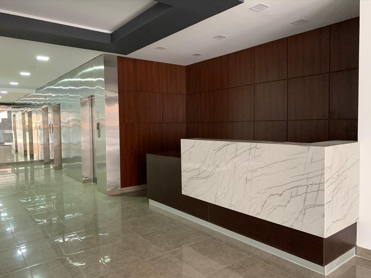 Departamento en Calacoto en La Paz 3 dormitorios 3 baños 1 parqueos Foto 15