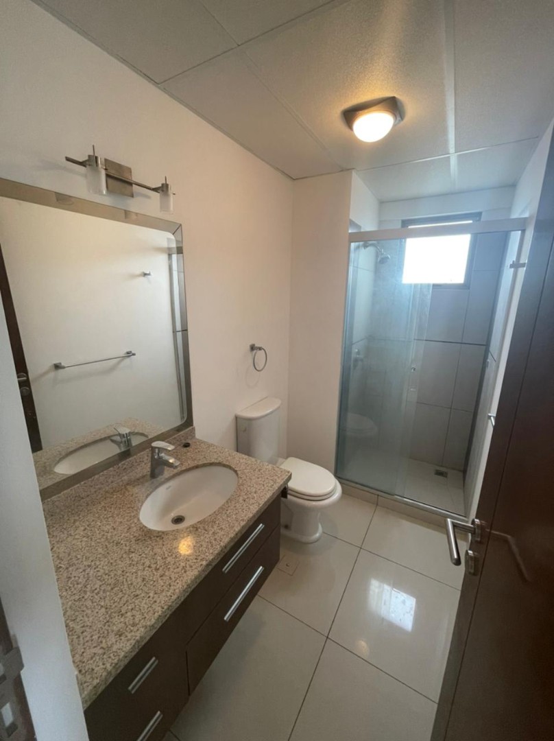 Departamento en Sirari en Santa Cruz de la Sierra 3 dormitorios 2 baños 1 parqueos Foto 13