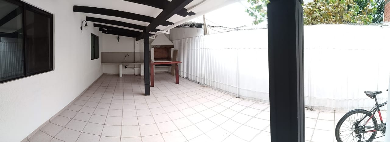 Casa en Entre 3er y 4to anillo Norte en Santa Cruz de la Sierra 3 dormitorios 2 baños 2 parqueos Foto 8
