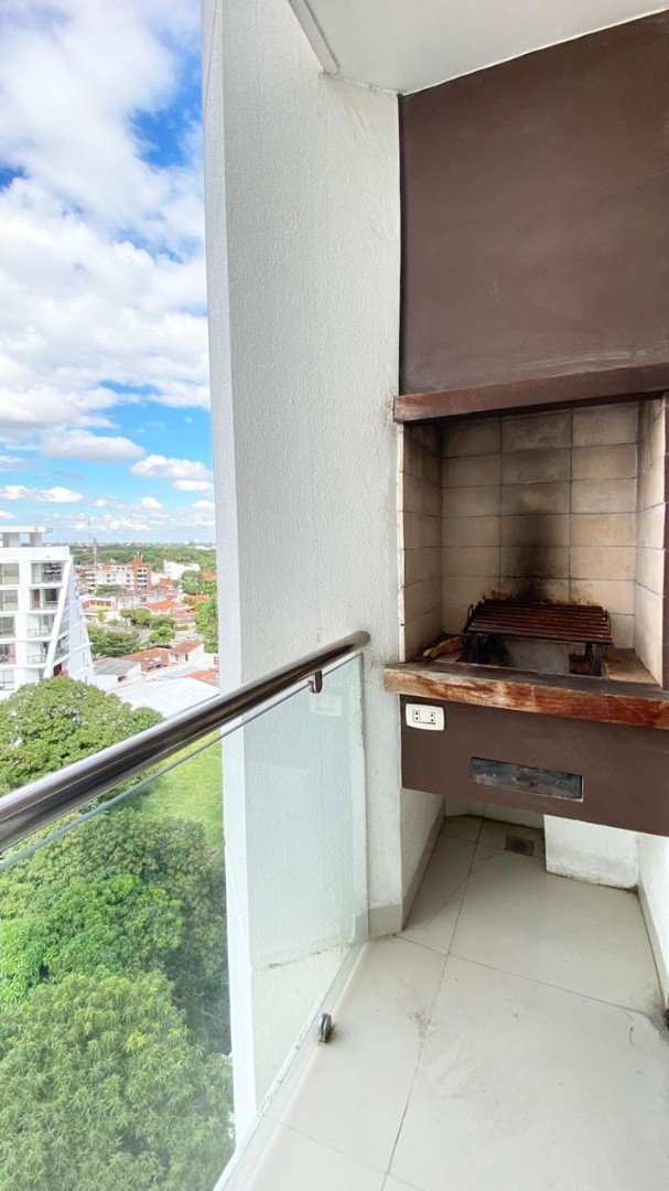 Departamento en AlquilerZONA CENTRO SUR
Condominio Zafiro
Calle Potosí esq. Saavedra 2 dormitorios 2 baños 1 parqueos Foto 3