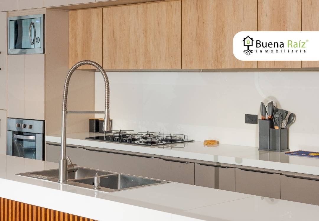 Casa Urubó zona Los Batos (Frente a Salón Emperador) Foto 13