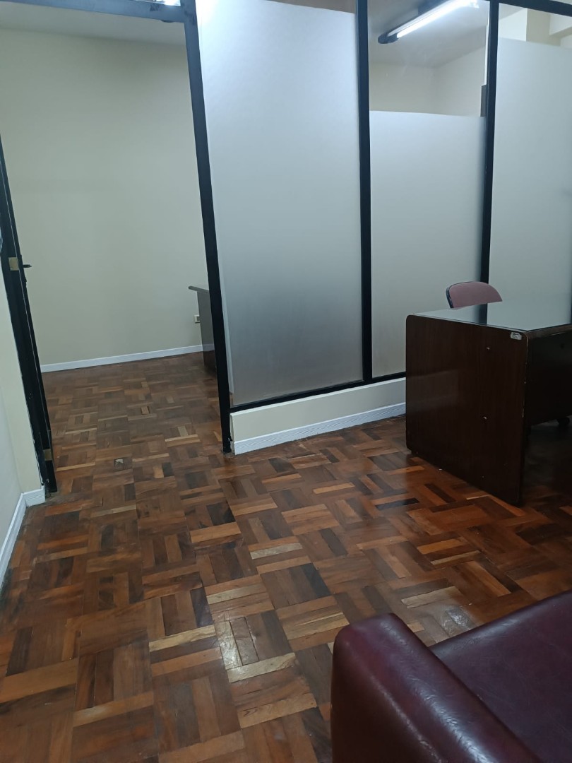 Oficina en AlquilerALQUILO HERMOSA OFICINA PLAZA AVAROA Foto 8