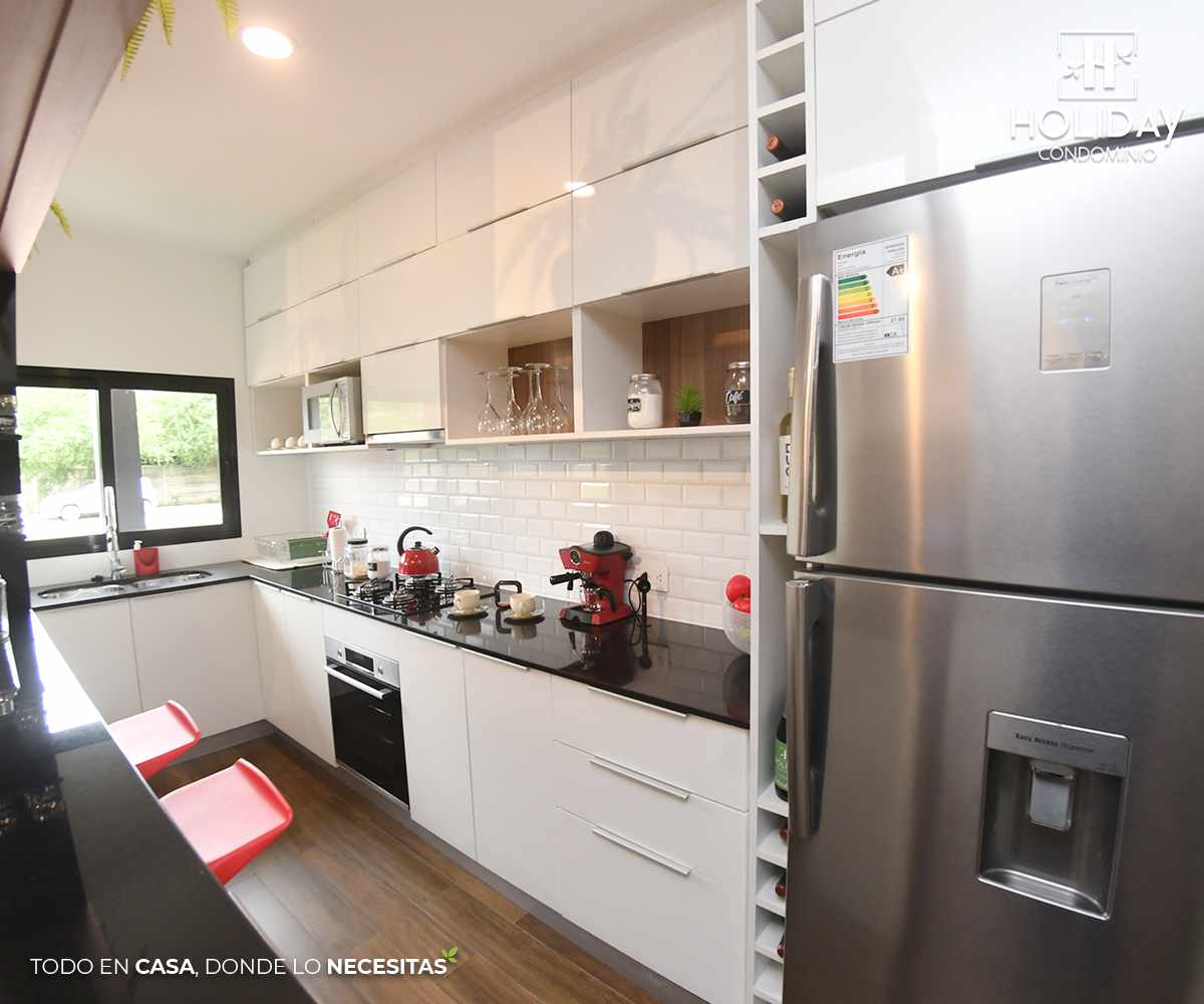 Departamento en VentaCondominio Holiday - En zona Remanso, 8vo anillo. 3 dormitorios 3 baños  Foto 4