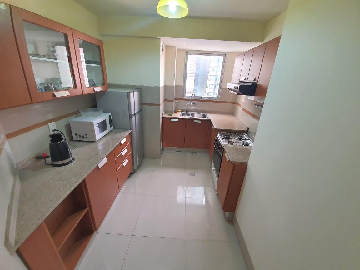 Departamento en San Jorge en La Paz 2 dormitorios 2 baños  Foto 6