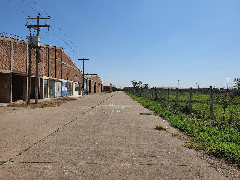 Galpón en Entre 4to y 5to anillo Este en Santa Cruz de la Sierra    Foto 3