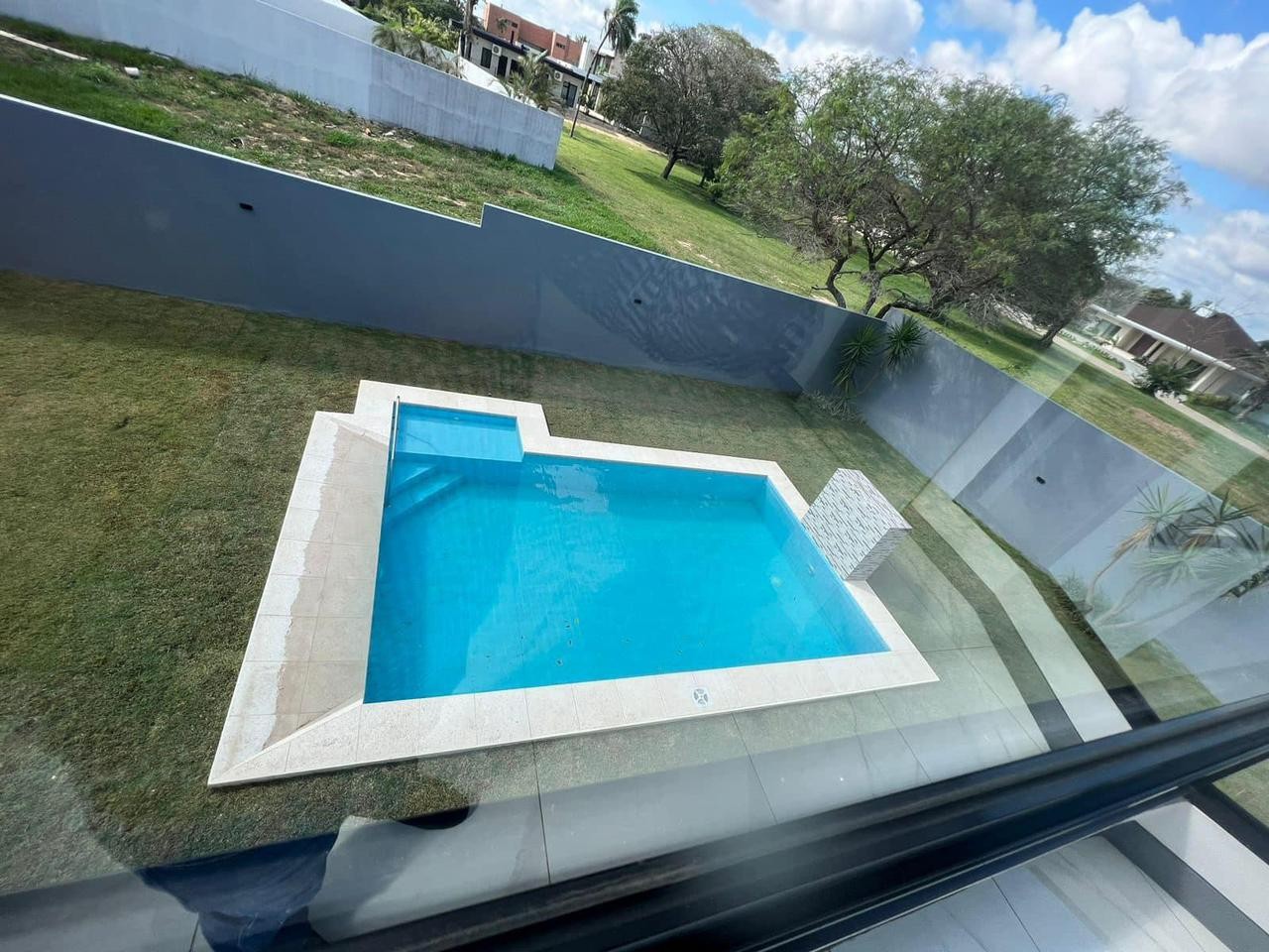 En Alquiler a Bs 35,000 Foto 2