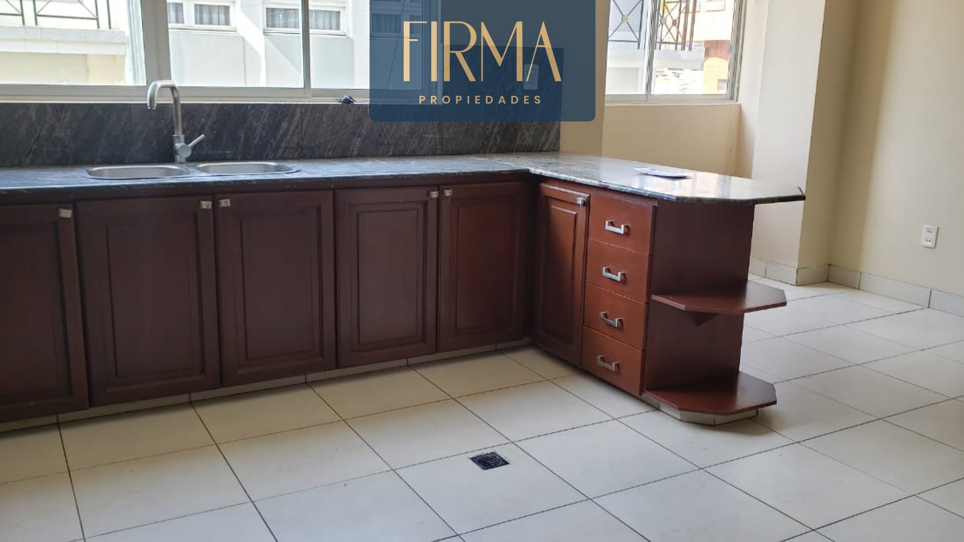 Departamento en Achumani en La Paz 3 dormitorios 3 baños 1 parqueos Foto 14