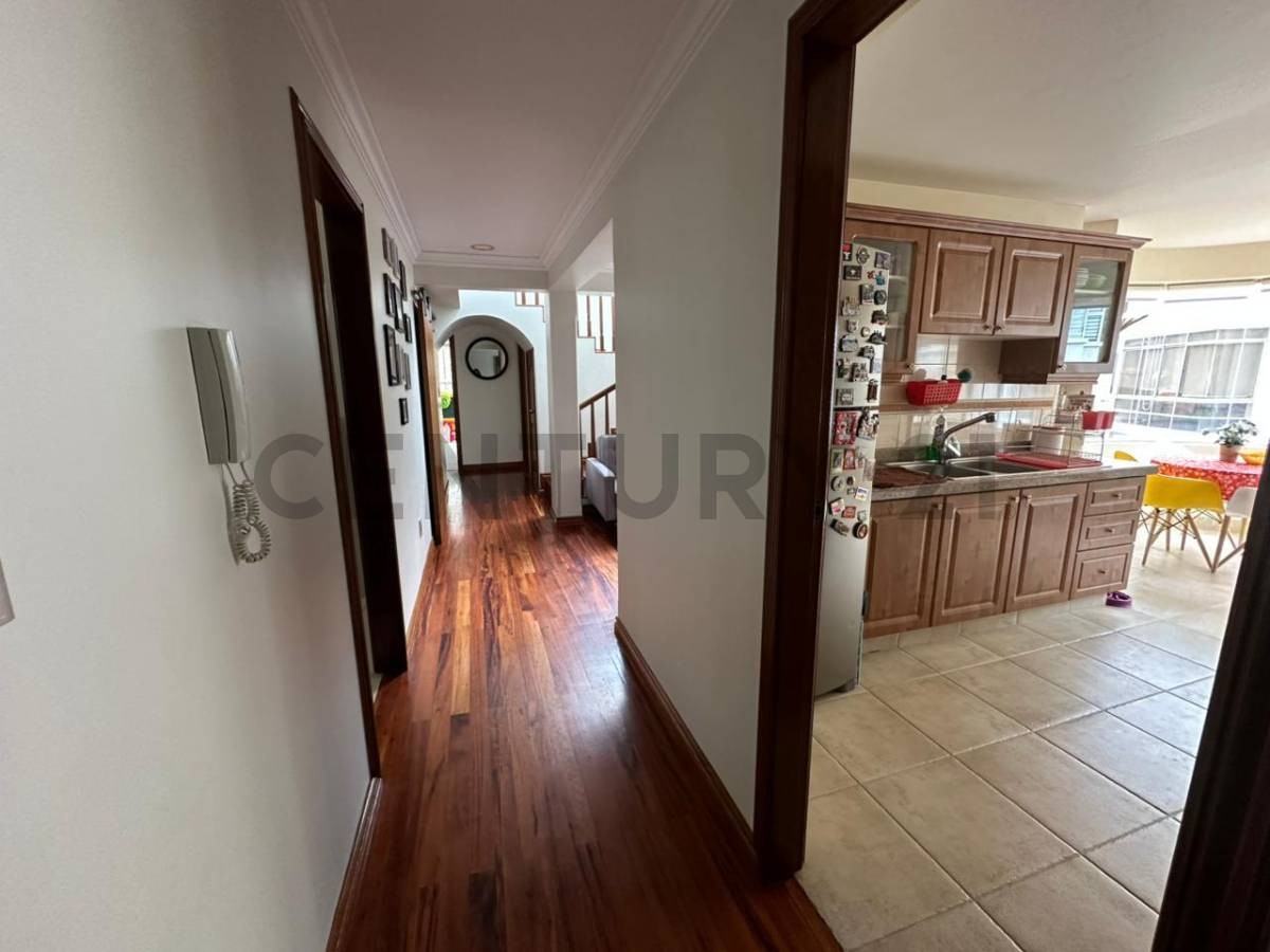 En Alquiler a $us 2,200 Foto 21