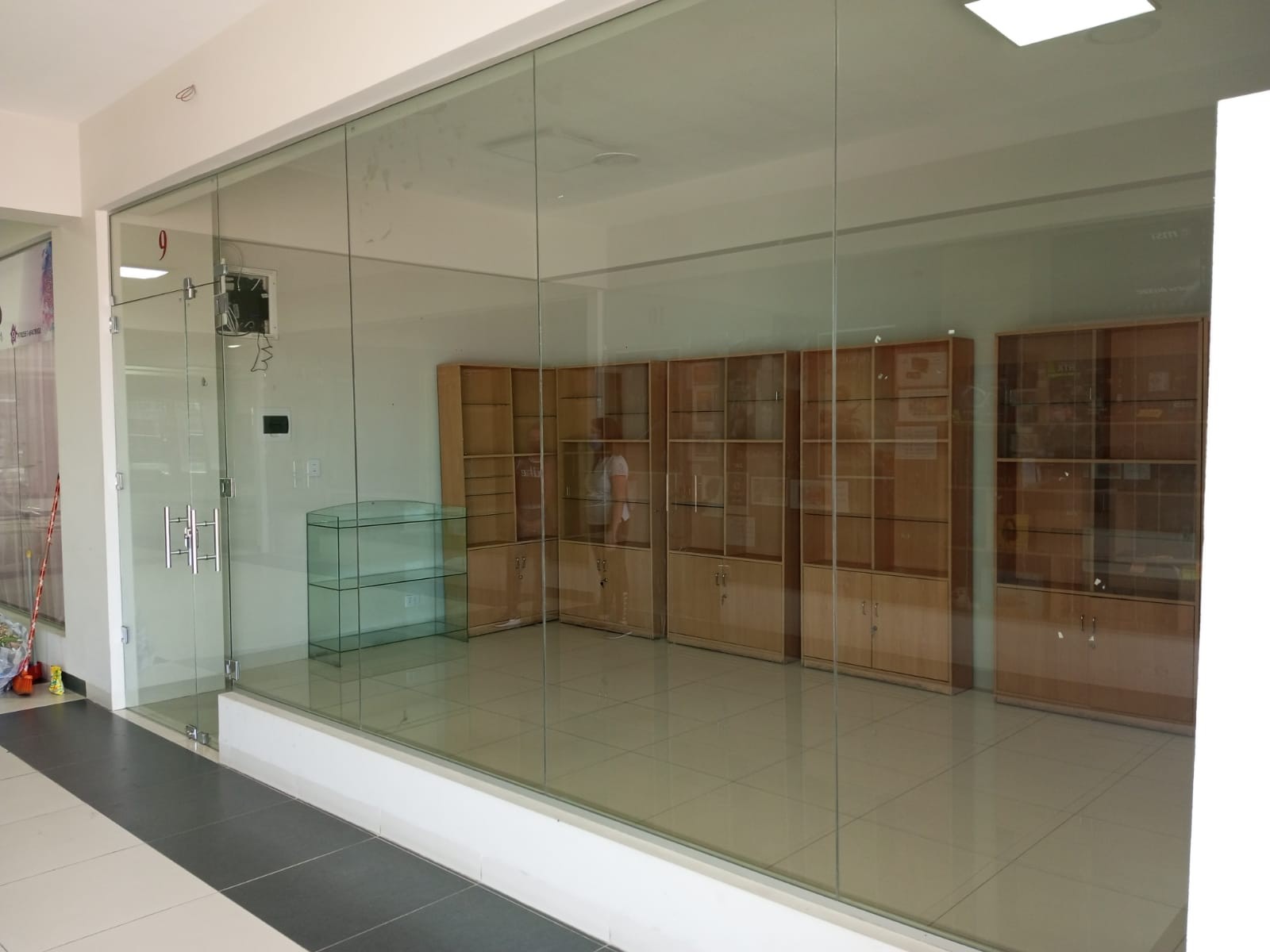 Local comercial en Noroeste en Cochabamba  1 baños  Foto 6