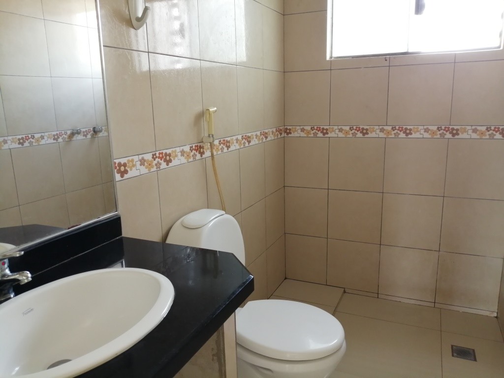Departamento en AlquilerAV. ALEMANA C/ LAS BARRERAS entre 3er y 4º anillo Foto 5