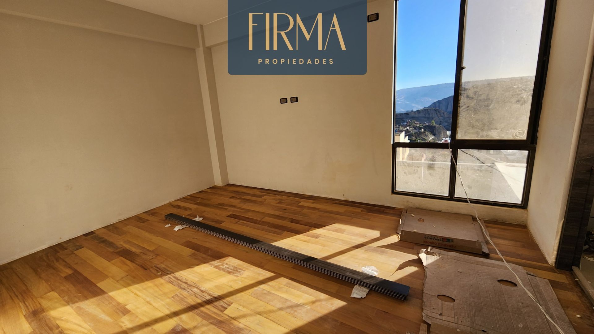 Casa en Achumani en La Paz 4 dormitorios 5 baños 2 parqueos Foto 9