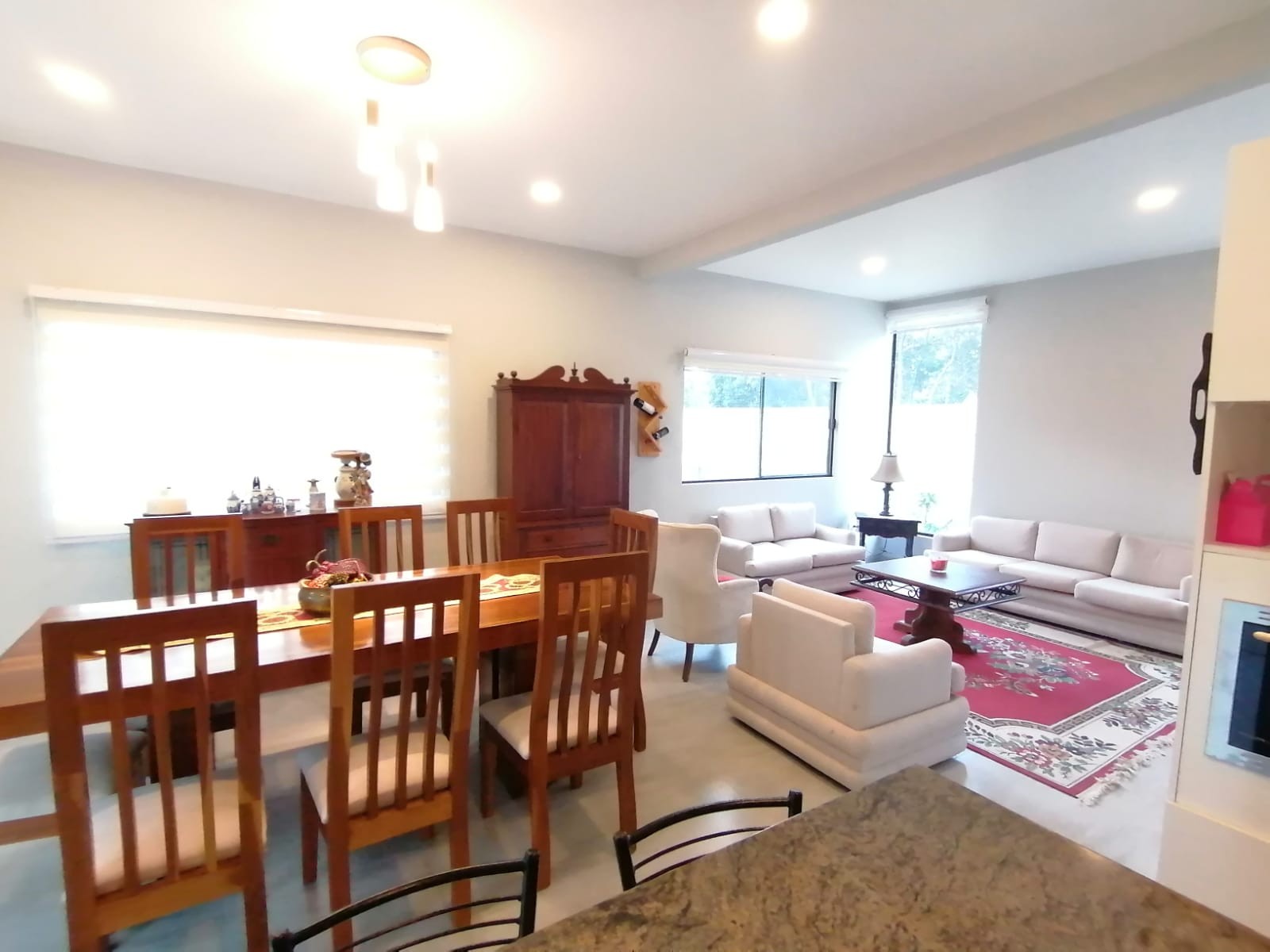 Casa en AlquilerURUBO CASA EN ALQUILER O VENTA !!!!
CONDOMINIOM SANTA CRUZ LA VIEJA 
HERMOSA CASA DE UNA PLANTA 
MUY ACOGEDORA !!!!! Foto 2