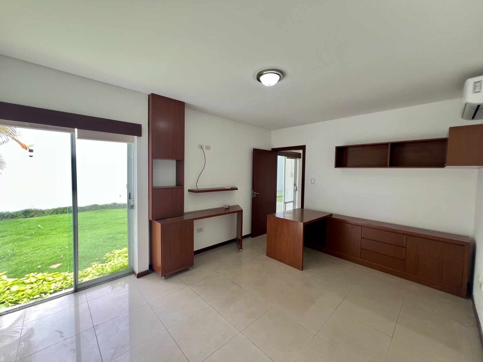 Casa Cond Costa Blanca III Foto 4