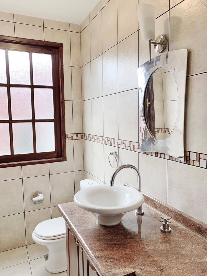 Casa en Auquisamaña en La Paz 3 dormitorios 4 baños 3 parqueos Foto 11