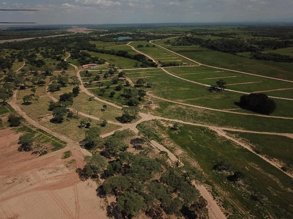 Terreno Lado a Colpa Caranda Resort Foto 12