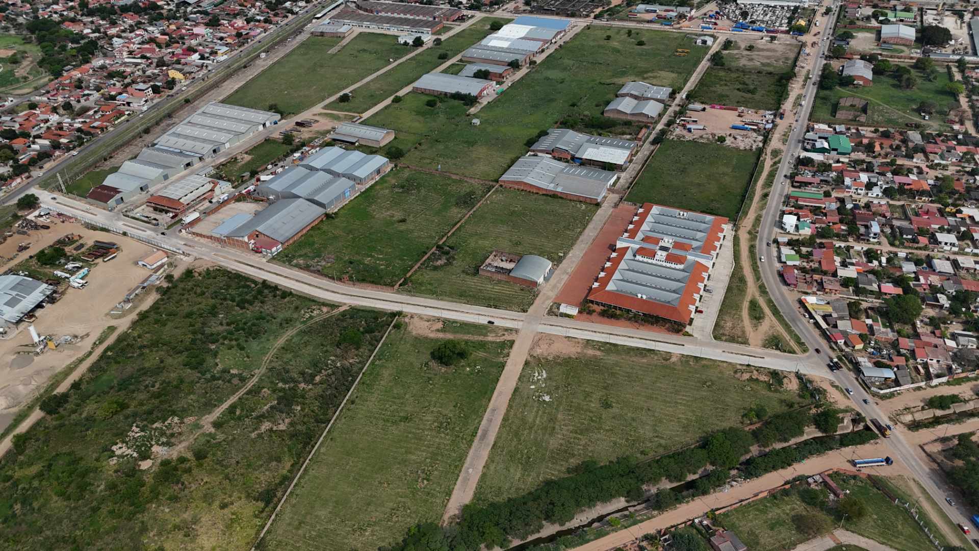 Terreno PARQUE INDUSTRIAL Foto 9