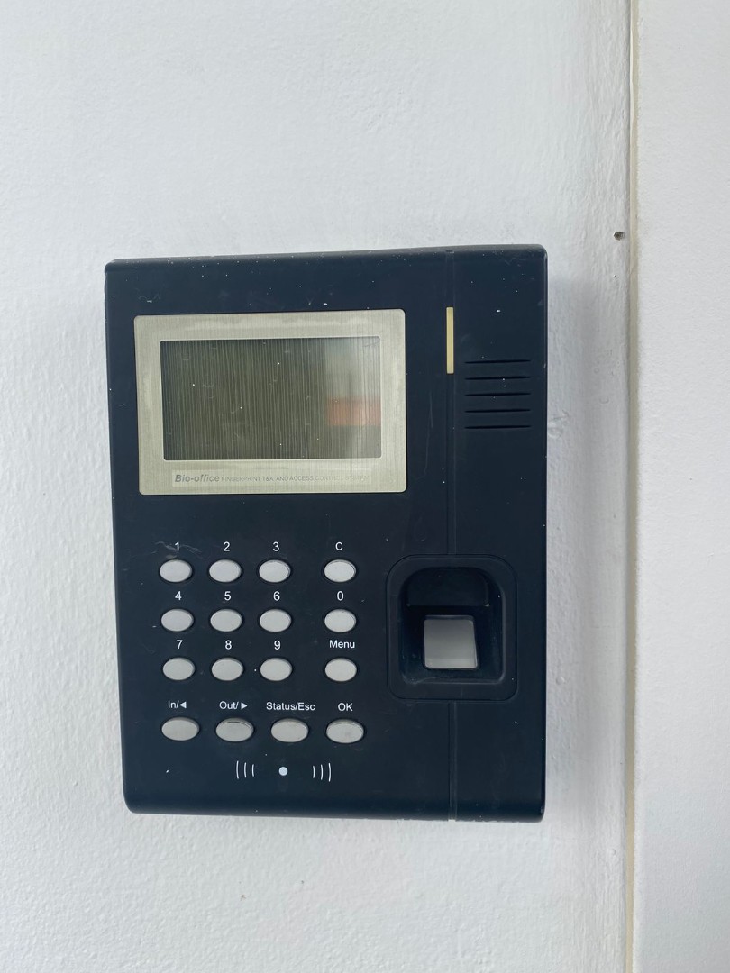 Casa en VentaBELLA CASA EN VENTA  4 dormitorios 3 baños 3 parqueos Foto 5