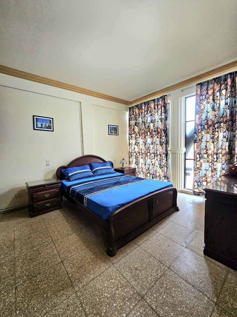 Departamento en AlquilerCALLE SEOANE- ZONA CENTRO  2 dormitorios 3 baños  Foto 6