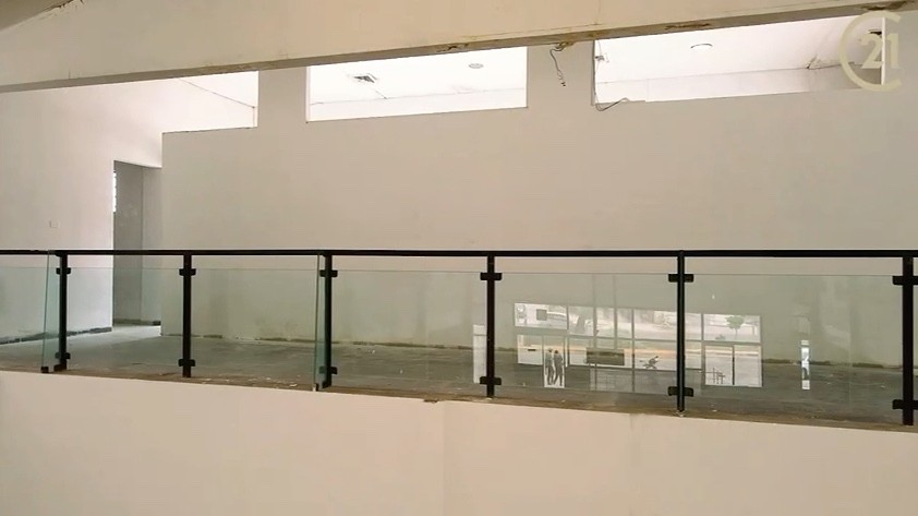 Local comercial en VentaSOBRE AVENIDA ALEMANA  ENTRE TERCER Y CUARTO ANILLO    Foto 6