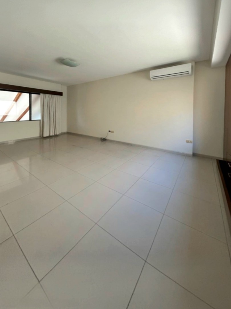 En Alquiler a $us 1,500 Foto 24