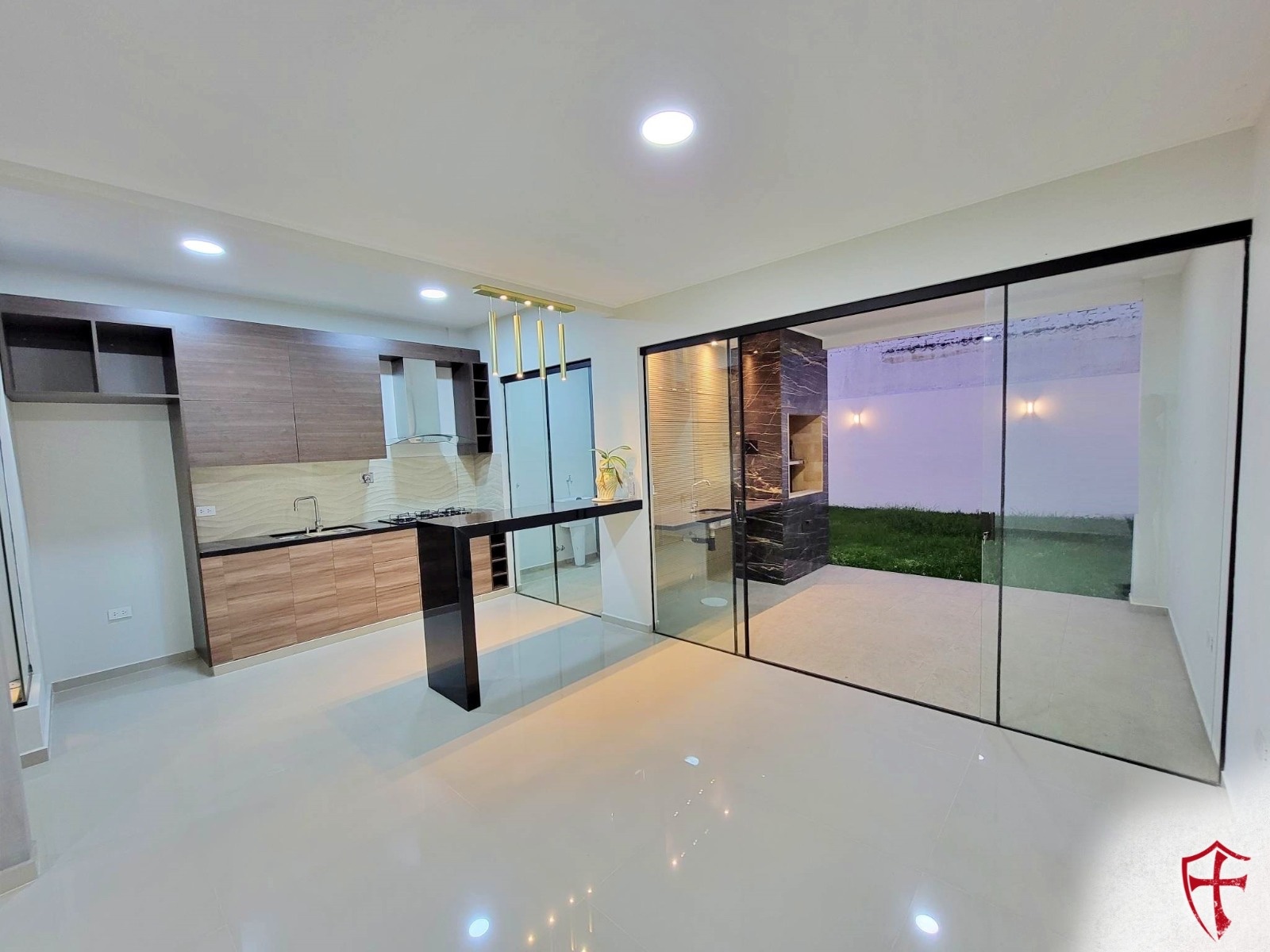 Casa en Entre 3er y 4to anillo Oeste en Santa Cruz de la Sierra 3 dormitorios 3 baños 2 parqueos Foto 11